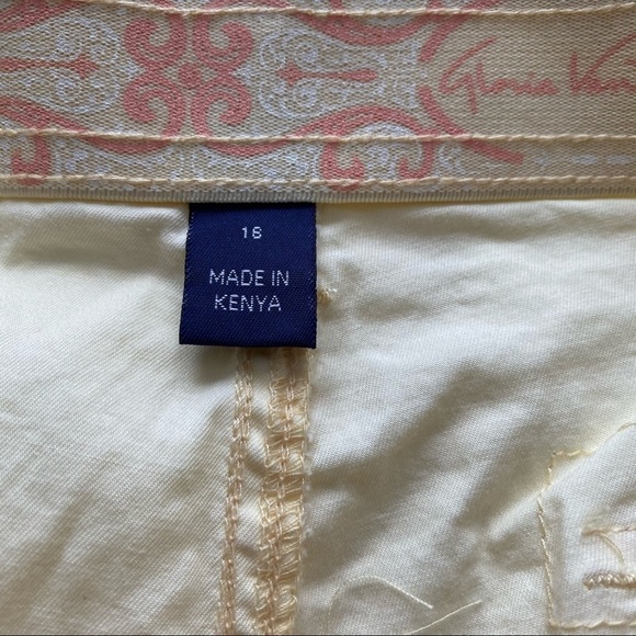 Gloria Vanderbilt yellow shorts stretch mid rise - Picture 10 of 13